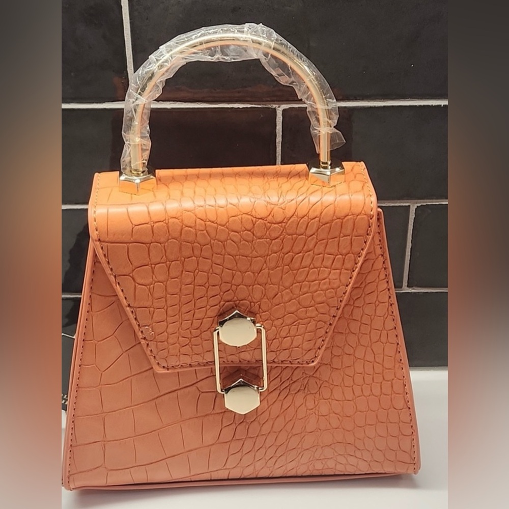 Badgley Mischka Croc Embossed Bag NWT - Picture 6 of 9